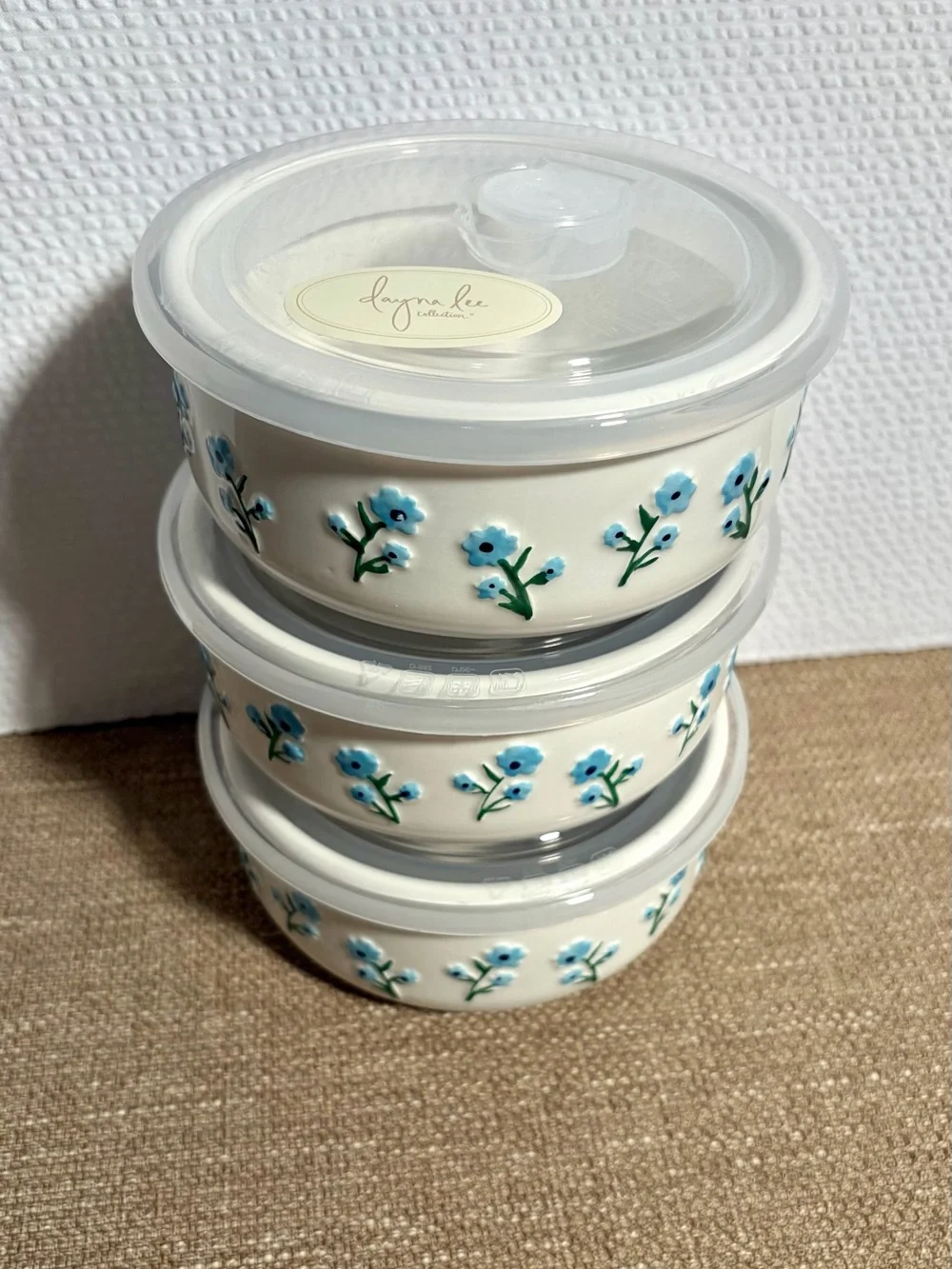 Ceramic Bowl with Venting Lid - Blue & Navy Floral Motif Textured Flower Design